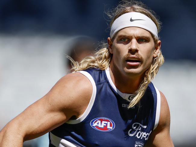 NCA. MELBOURNE, AUSTRALIA. 17th February, 2025 . Geelong vs Hawthorn practise match at GMHBA Stadium, Geelong .   Bailey Smith of the Cats during the 2nd qtr.    .  Picture: Michael Klein