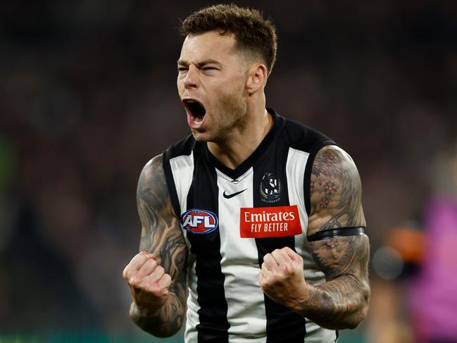 MELBOURNE, AUSTRALIA - SEPTEMBER 22: Jamie Elliott of the Magpies celebrates a goal during the 2023 AFL First Preliminary Final match between the Collingwood Magpies and the GWS GIANTS at Melbourne Cricket Ground on September 22, 2023 in Melbourne, Australia. (Photo by Michael Willson/AFL Photos via Getty Images)