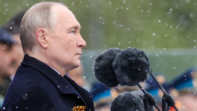 Putin Blames West for Inciting Conflict as Russia Marks Victory Day