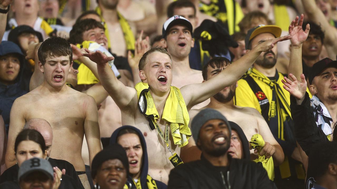 Are the shirtless supporters of Wellington Phoenix the best in the league?