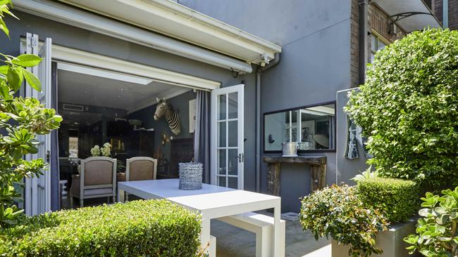 From the outside looking in. Home of Robbie Nicol in Woollahra. Picture: Jennifer Soo