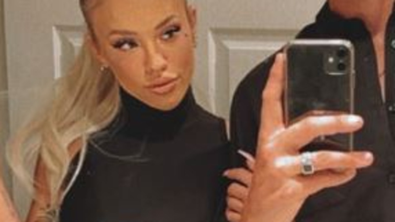 Tammy Hembrow flashes underboob at Gold Coast party | Photo | The Chronicle