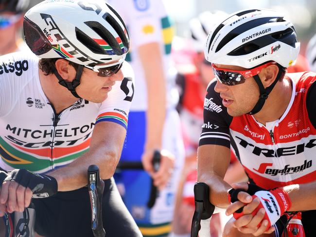 ADELAIDE, AUSTRALIA - JANUARY 13:  (L-R) Daryl Impey of South Africa and Mitchelton-Scott and Richie Porte of Australia Trek-Segafredo talk prior to the 2019 Tour Down Under Classic on January 13, 2019 in Adelaide, Australia.  (Photo by Daniel Kalisz/Getty Images)