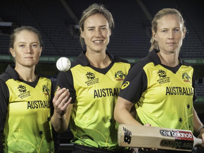 EMBARGOED - PLEASE SPEAK TO HERALD SUN PIC DESK BEFORE USING Women's world cup. Australian women's cricket team members  Alyssa Healy, Ellyse Perry  and Meg Lanning pose up at the MCG. Picture: Tony Gough