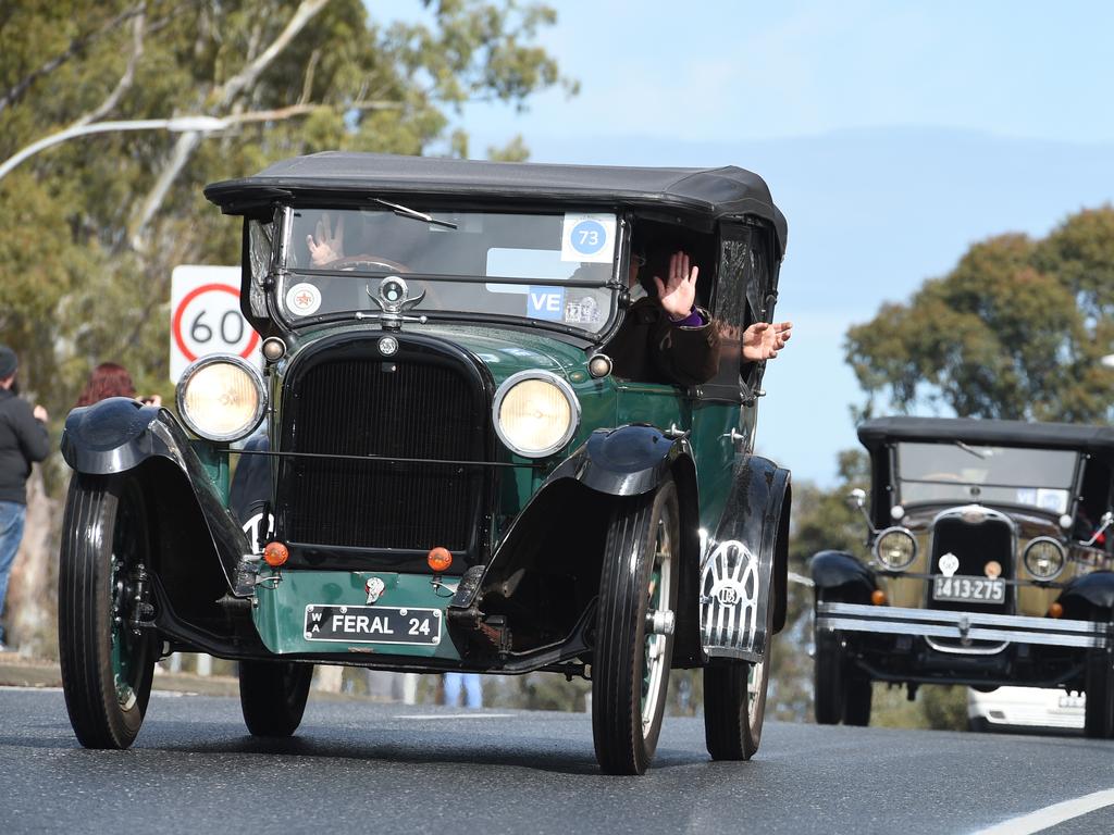 All the colour of Bay to Birdwood | Herald Sun