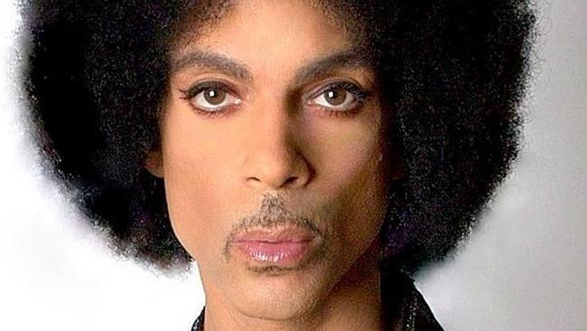 People love Prince’s passport photo