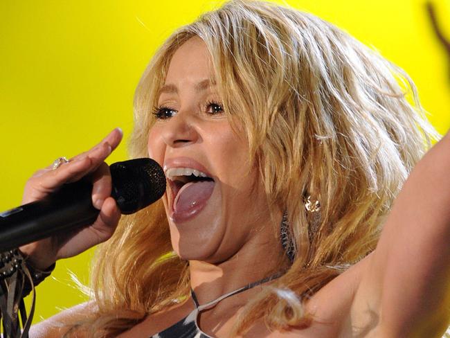 Colombian singer Shakira performs 'Woka Woka', the FIFA World Cup 2010 anthem, during the Kick-off Concert at the Orlando Stadium in Johannesburg on June 10, 2010 ahead of the start of the 2010 World Cup football tournament. AFP PHOTO / JEWEL SAMAD