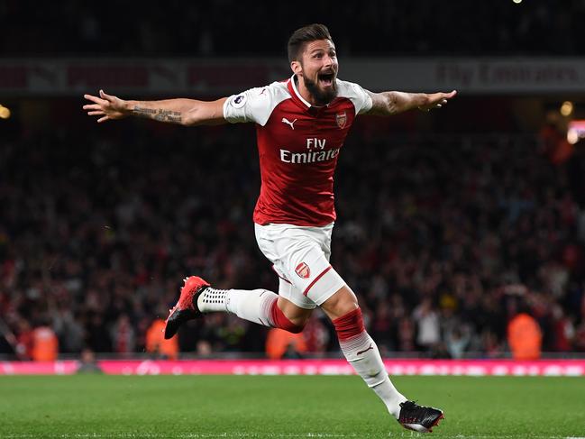 LONDON, ENGLAND - AUGUST 11:  Olivier Giroud of Arsenal celebrates after scoring his team's fourth goal during the Premier League match between Arsenal and Leicester City at the Emirates Stadium on August 11, 2017 in London, England.  (Photo by Shaun Botterill/Getty Images)