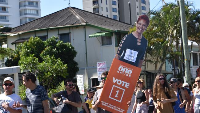 Protesters at the New South Wales Queensland border protesting the Covid vaccine, the border rules and the New South Wales lockdown on August 22, 2021. Photo: Liana Walker