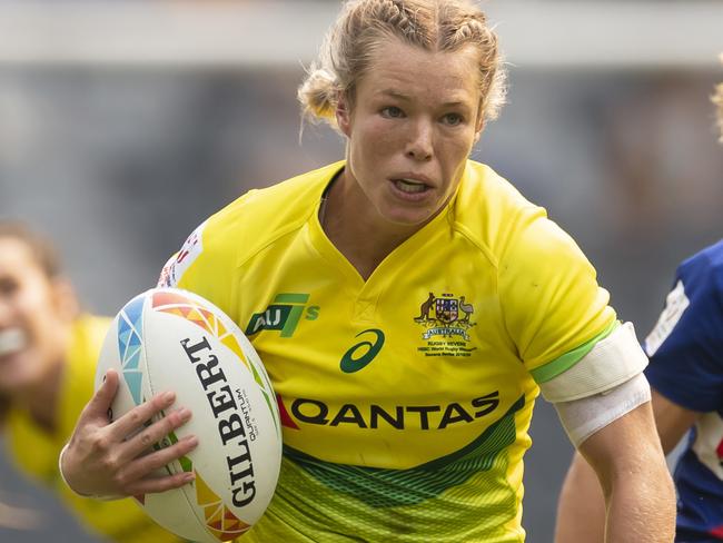 Gold-star recruit: Olympic champ lights up Dragons backline