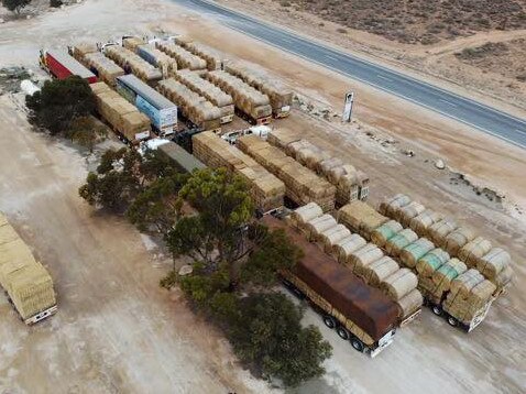 2000 hay bales en route to NSW.