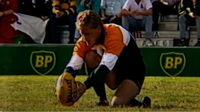 Anzac XV flyhalf Michael Lynagh sets up a kick in the 1989 game. Picture: YouTube