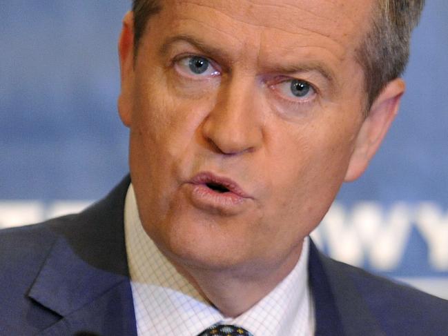 Australian Federal Opposition Leader Bill Shorten speaks at the Lowy Institute for International Policy in Sydney, Friday, Nov. 27, 2015. (AAP Image/Joel Carrett) NO ARCHIVING