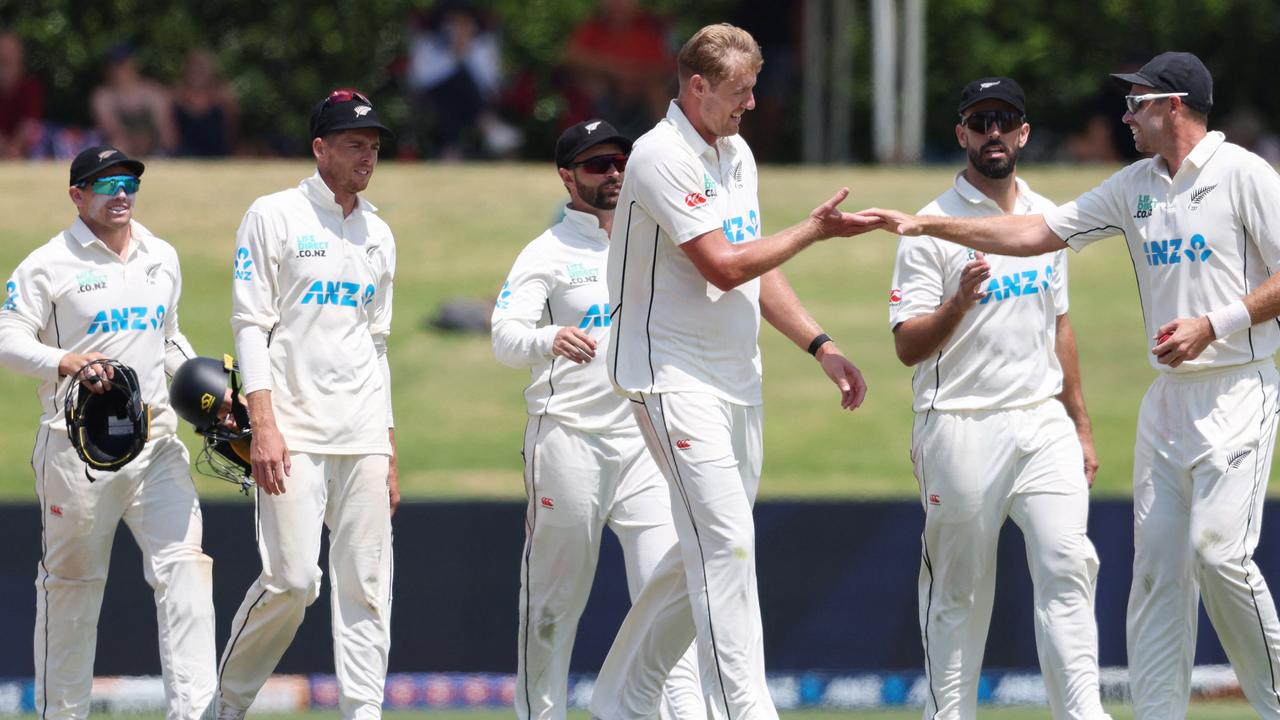 New Zealand’s Kyle Jamieson (C) celebrates the wicket of South Africa’s Zubayr Hamza during day four of the first cricket Test match between New Zealand and South Africa at the Bay Oval in Mount Maunganui on February 7, 2024. (Photo by MICHAEL BRADLEY / AFP)