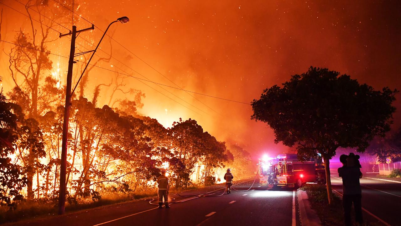 Fire crews during the bushfire. Picture: Patrick Woods / Sunshine Coast Daily.