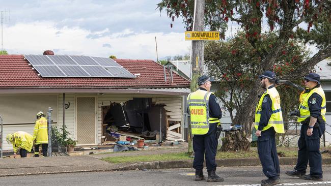 Emergency services at the scene on Monfarville St, St Marys. NSW Picture: NCA NewsWire / Monique Harmer