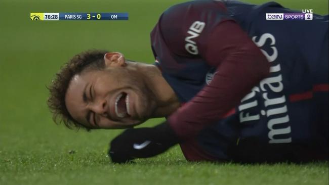 Neymar ankle injury mars PSG win over Marseille