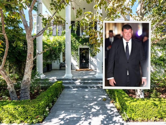 James Packer’s curious move on $132m mansion