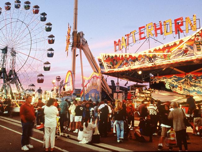 Sideshow Alley at the 1999 Sydney Royal Easter Show at Homebush