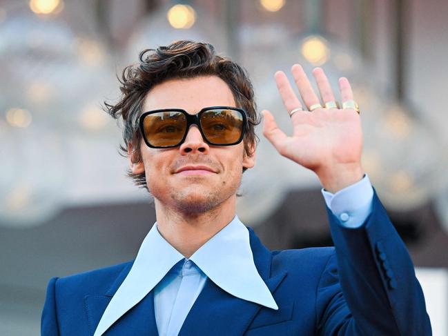 British singer and actor Harry Styles arrives on September 5, 2022 for the screening of the film 