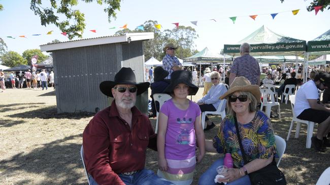 (From left) Wayne Meecham, Eden Lindsay, and Michelle Meecham enjoying their Sunday at the Murphys Creek Chilli Festival. Picture: Isabella Pesch