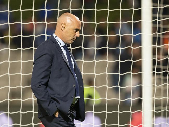 Victory's coach Kevin Muscat walks to fans after  the A-League Semi Final 2 match between Sydney FC and Melbourne Victory at Netstrata Jubilee Stadium in Sydney, Sunday, May 12, 2019. (AAP Image/Steve Christo) NO ARCHIVING, EDITORIAL USE ONLY