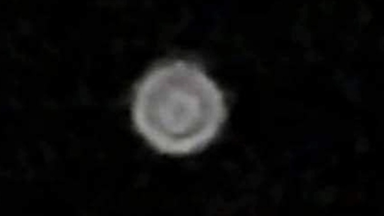 An X-File? Mysterious Well-lit Circular Object In Night Sky | The ...