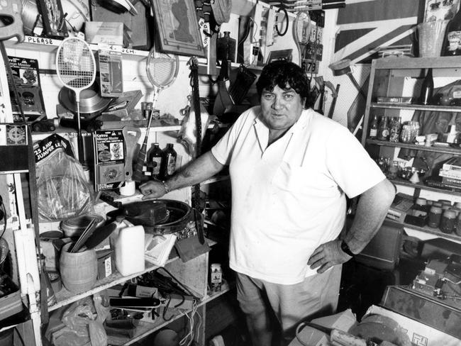 Hector Hapeta at an East Brisbane second hand shop in June 1988. “We were told he was ‘a resident of Sydney with no connection to Queensland prostitution’,” by Queensland police media.