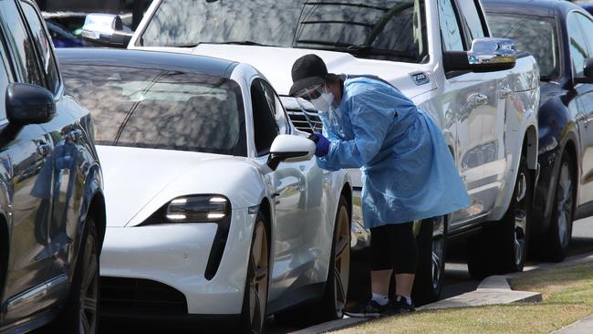 Testing at the 4 Cyte Pathology clinic on Ferry Rd at Southport. Picture: Glenn Hampson