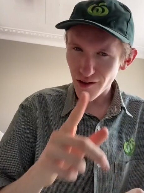 Woolworths employee Liam Kirley has revealed how to check if your local store is busy. Picture: TikTok/woolworths_au