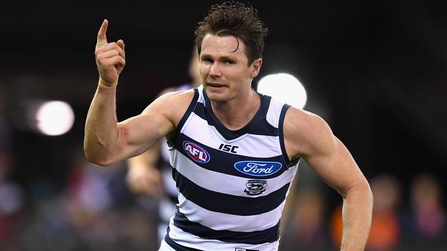 MELBOURNE, AUSTRALIA — JUNE 11: Patrick Dangerfield of the Cats gives instructions during the round 12 AFL match between the Geelong Cats and the North Melbourne Kangaroos at Etihad Stadium on June 11, 2016 in Melbourne, Australia. (Photo by Quinn Rooney/Getty Images)