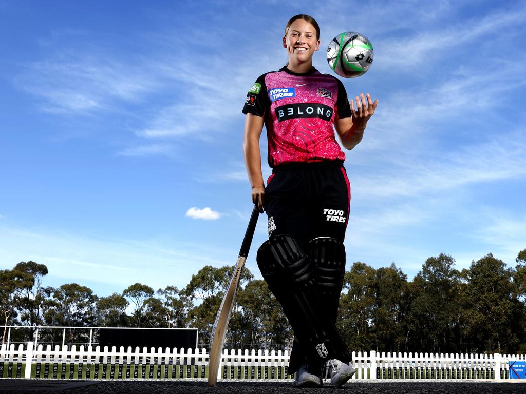 Bray is set to make her WBBL debut on Sunday at just 15 years old. Picture: Phil Hillyard