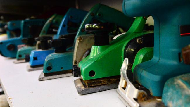 A court has heard a Dad tried to sell a number of tools he stole from a Central Queensland business on marketplace.