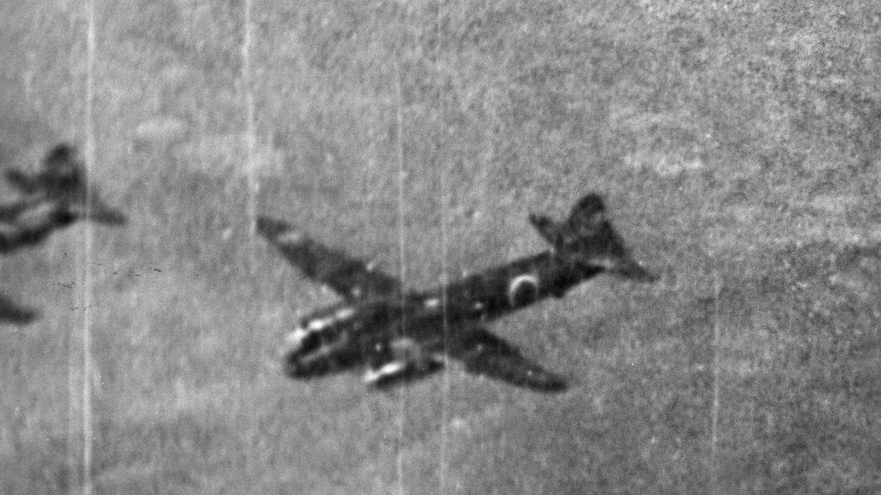 Camera-gun photograph of a Japanese ‘Betty’ bomber, taken in June/July 1943 during the 58th Japanese air raid on Darwin.