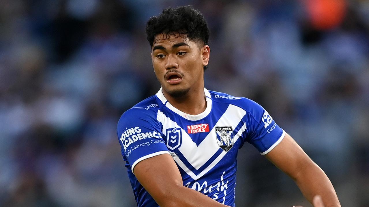 Bulldogs, RLPA at loggerheads over Oloapu’s NRL playing future