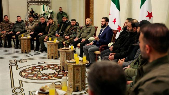 Syrian armed groups to unite under one army