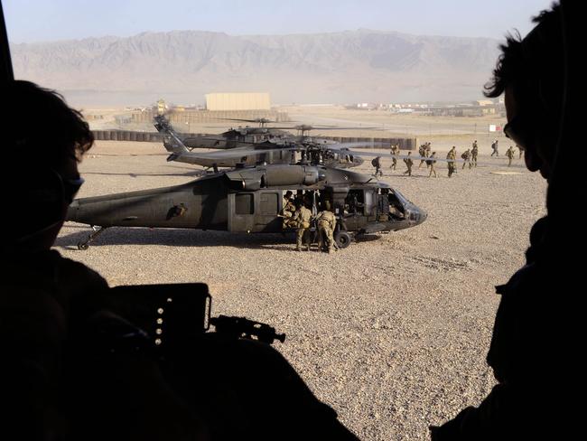 Australian Army Special Operations Task Group soldiers land in a US Army Black Hawk helicopter at Tarin Kowt. Picture: Department of Defence