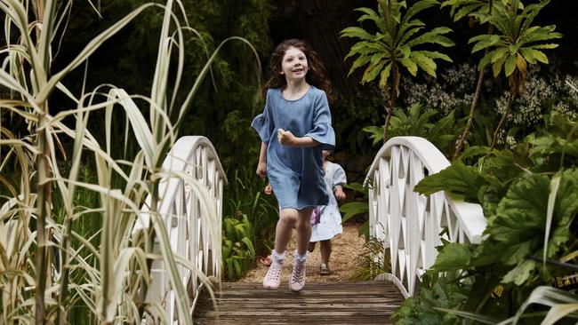 Theatre shows are running at the Royal Tasmanian Botanical Gardens during summer. Picture: Tourism Australia