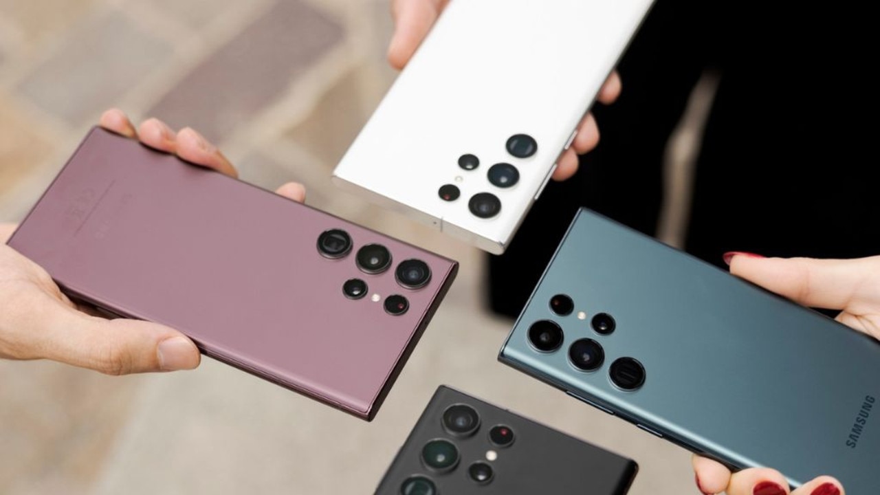 Best Boxing Day Phone Deals in 2023 from Apple, Samsung & more