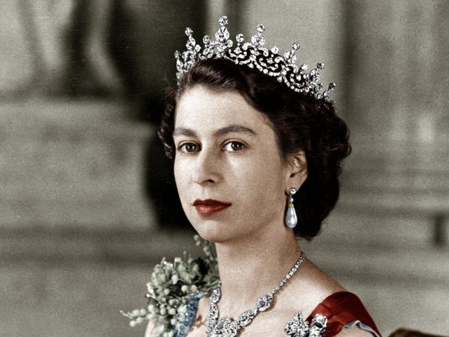 UNSPECIFIED :  Queen Elizabeth II of England (b 1926, daughter of George VI) here in february 1952. This is an official picture from the time when she acceded to the throne. Colorized document.  (Photo by Apic/Getty Images)