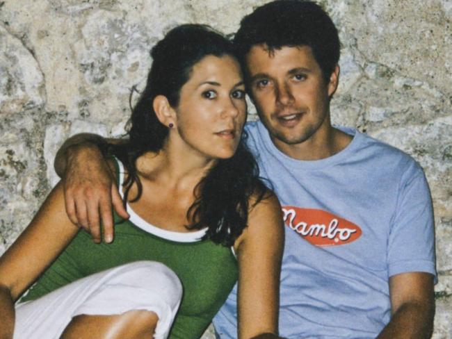 GRAB (copyright belongs to Princess Mary & Frederik) // Crown Prince Frederik of Denmark drapes his arm around Tasmanian advertising executive Mary Donaldson in a photo believed to be taken shortly after their first meeting in 2000 // https://www.pinterest.co.uk/pin/849773023420581204/