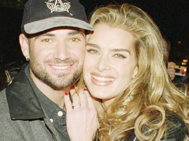 Andre Agassi with Brooke Shields together in 1997.