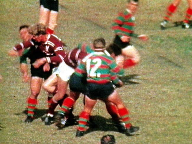 The John Bucknall elbow (L) that broke John Sattler’s jaw. Picture: Historical Rugby League