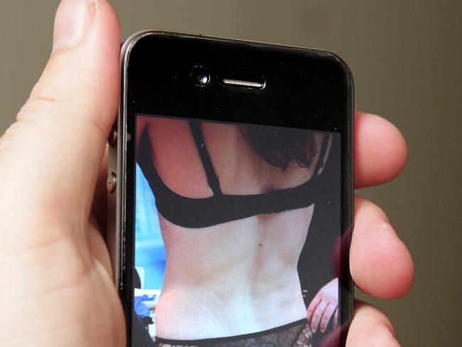 Toowoomba man threatened to post sex pics of ex-wife on social media