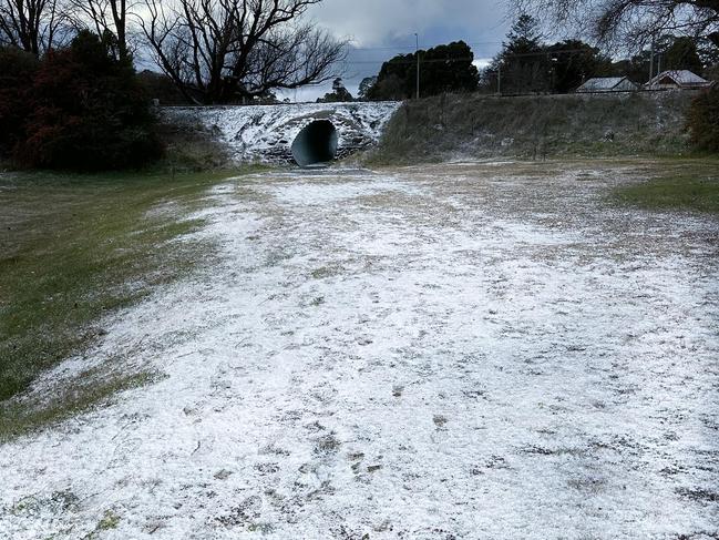 Snow at Guyra July 16, 2024. (Photo: SE Qld Weather Photography/ Chris McFerran)