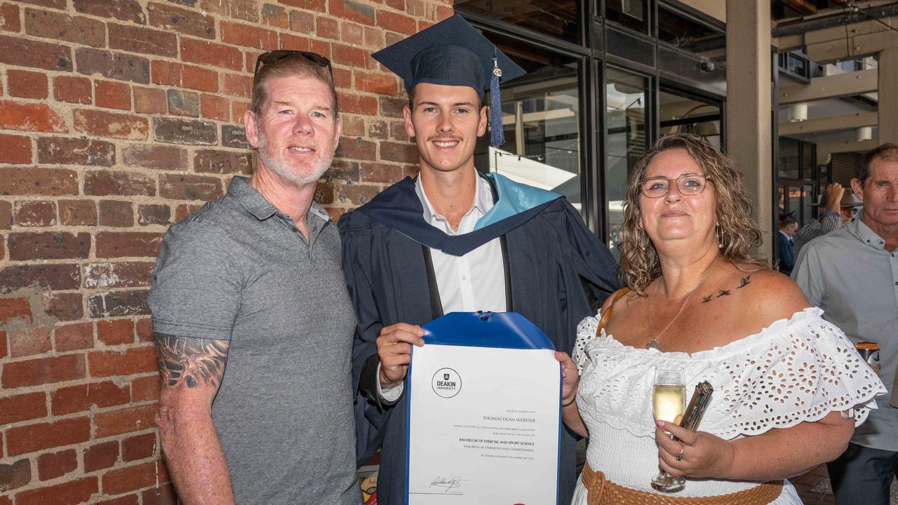 04-02-2025 Deakin Graduation Bachelor of Exercise and Sport Science, Dean Webster, Thomas Webster and Jackie Webster