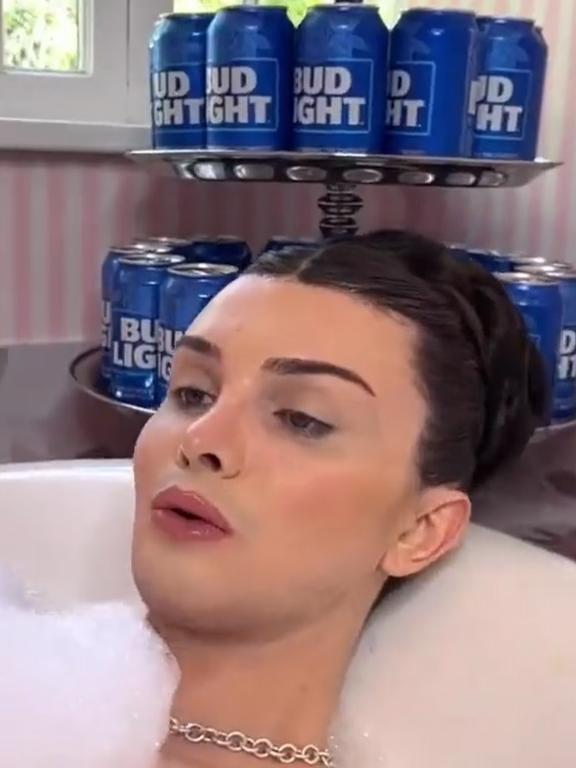 Bud Light soon faced extensive customer backlash after partnership with the controversial trans TikTok star. Picture: @OliLondonTV/Twitter