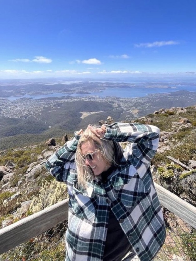 Celine Cremer posted this picture to Facebook on February 22. She captioned the picture: “Un petit diable en Tasmanie” (A little devil in Tasmania)