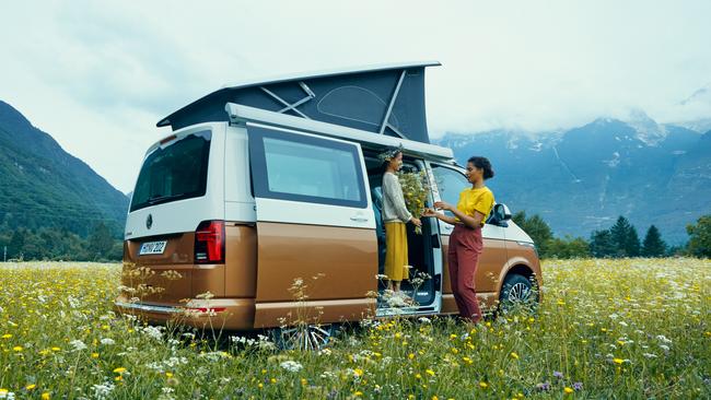 2020 Volkswagen Transporter California Beach.