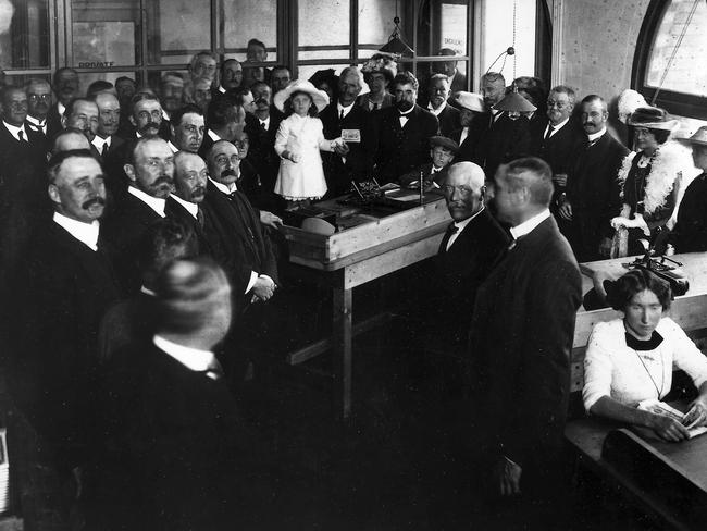 Judith Denman at the printing ceremony. Picture: Museum of Currency Notes, Reserve Bank of Australia